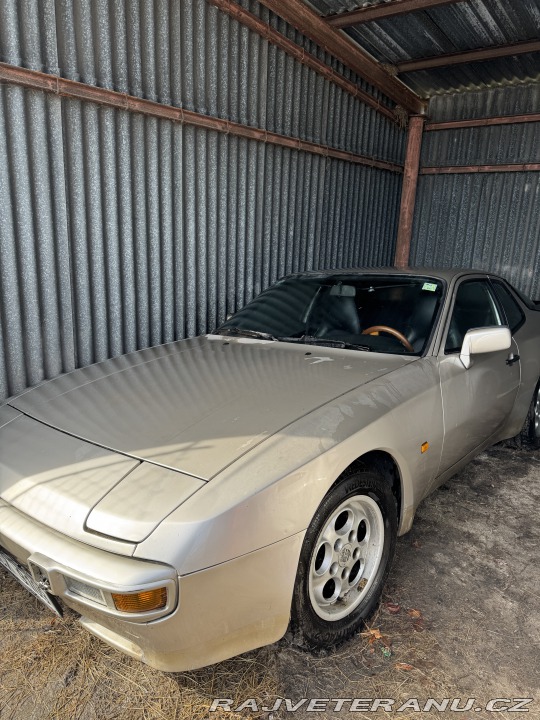 Porsche 944 1985