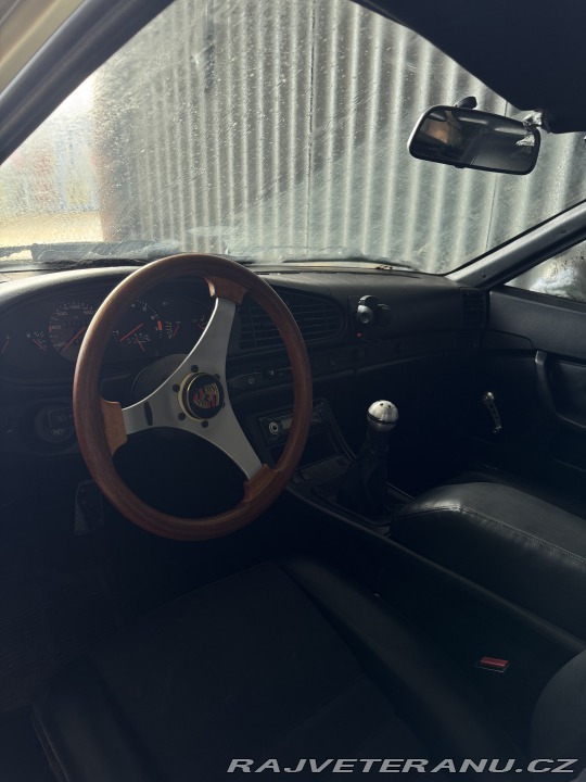 Porsche 944 1985