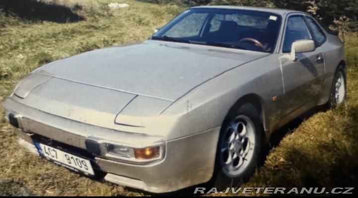 Porsche 944 1985