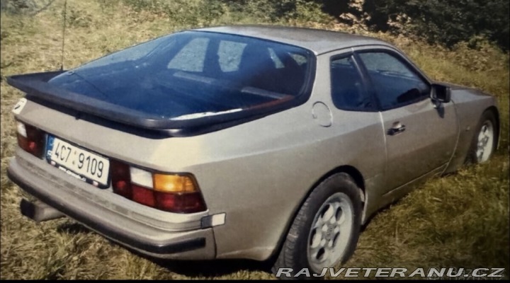 Porsche 944 1985