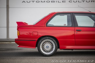 BMW M3 M3 E30 1990