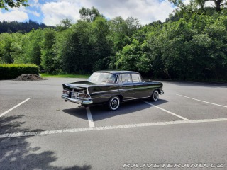 Mercedes-Benz 220 W111 1965