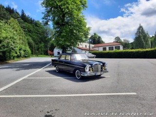 Mercedes-Benz 220 W111 1965