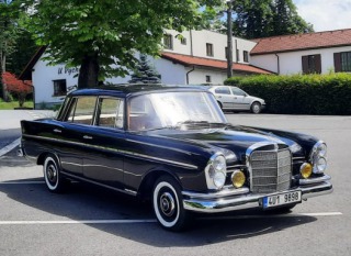 Mercedes-Benz 220 W111 1965