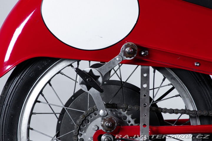 Moto Guzzi Ostatní modely GAMBALUNGA 1948