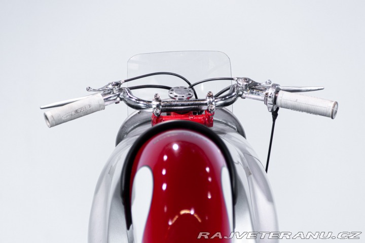Moto Guzzi Ostatní modely GAMBALUNGA 1948