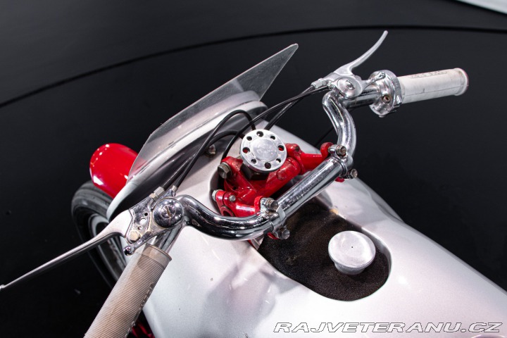 Moto Guzzi Ostatní modely GAMBALUNGA 1948