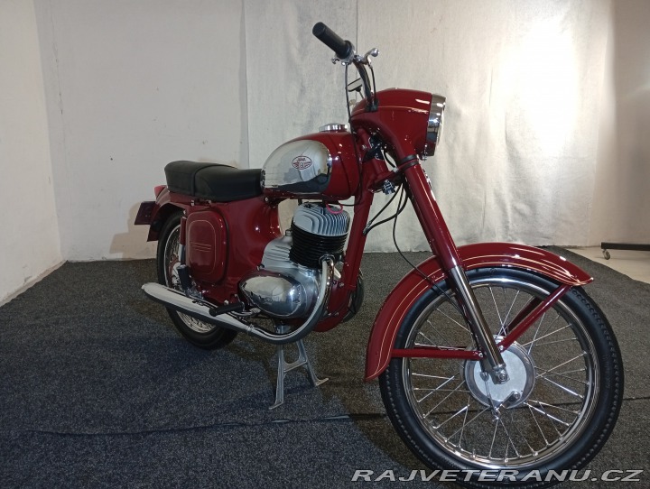 Jawa 250 Sport 1800
