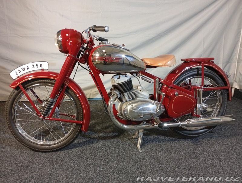 Jawa 250 Pérák