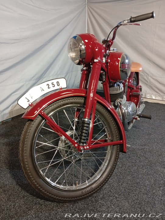 Jawa 250 Pérák 1800