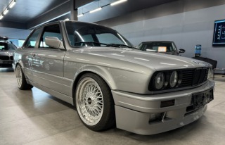 BMW 3 E30