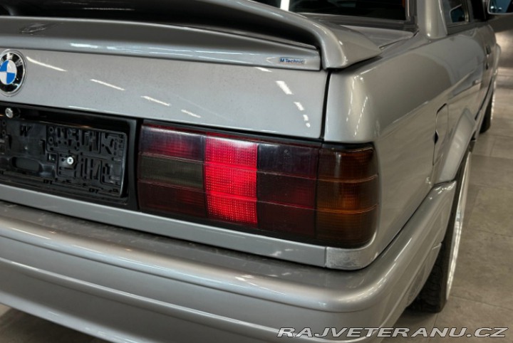 BMW 3 E30 1988