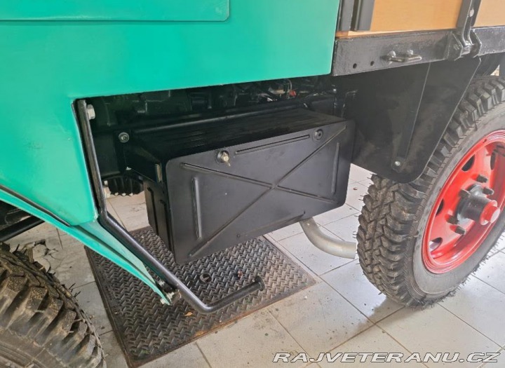 Mercedes-Benz Unimog 2010 1950