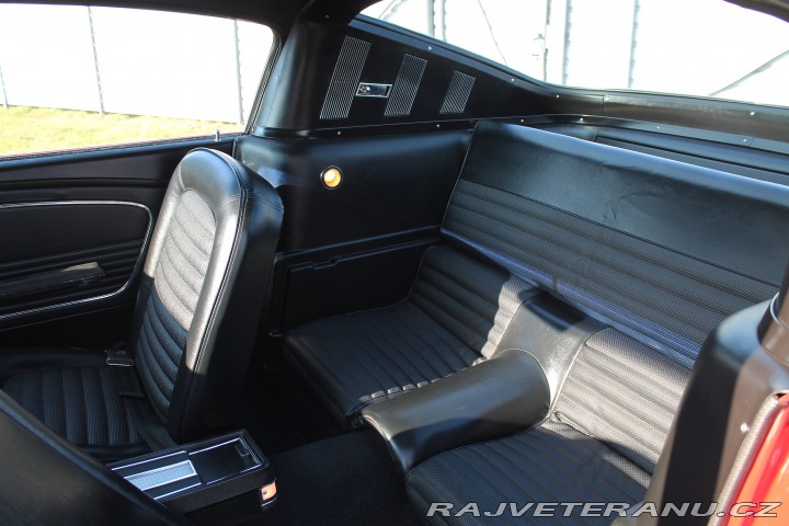 Ford Mustang po komplet renovaci v ČR 1966