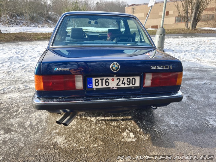 BMW 3 E30 320i 1987