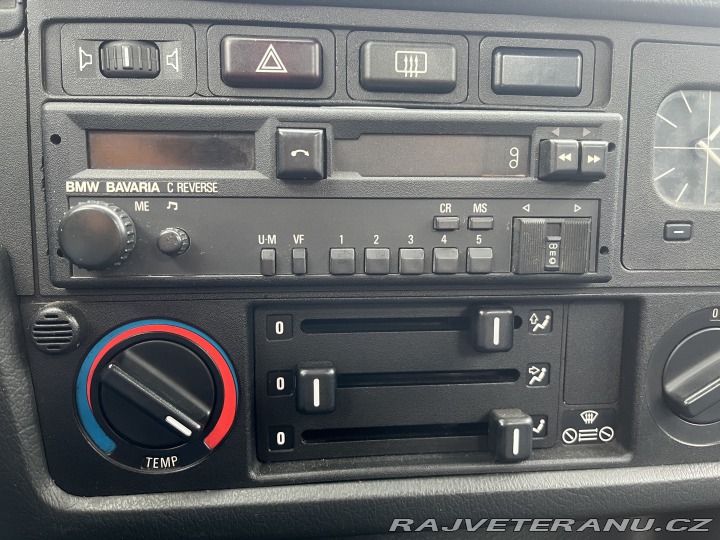BMW 3 E30 320i 1987
