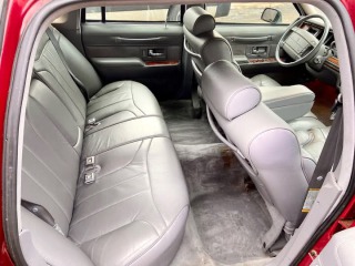 Lincoln Town Car Signature series 1994
