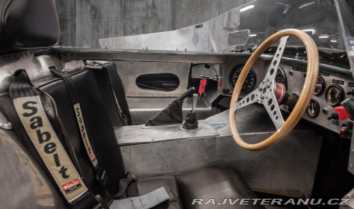 Jaguar D-Type 2000