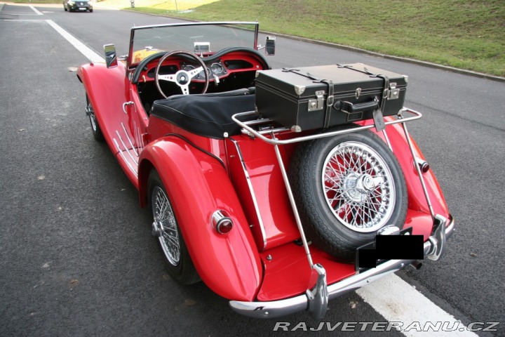 MG TF NYNÍ REZERVOVÁNO 1954