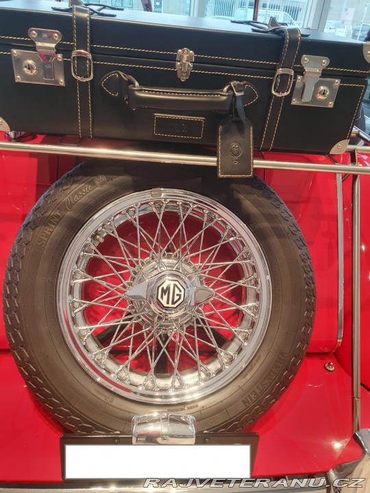 MG TF NYNÍ REZERVOVÁNO 1954