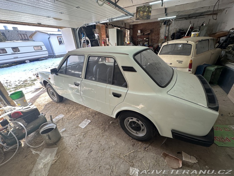Škoda 105 