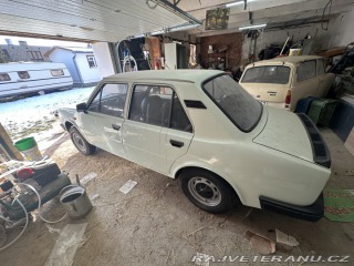 Škoda 105 1988