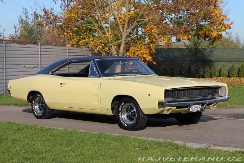 Dodge Charger 383 V8, manuál