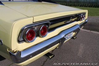 Dodge Charger 383 V8, manuál 1968