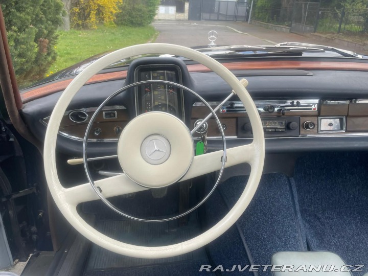 Mercedes-Benz 220 SE 1963