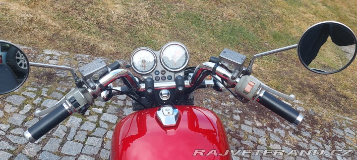 Honda VF 700C Supermagna 1987