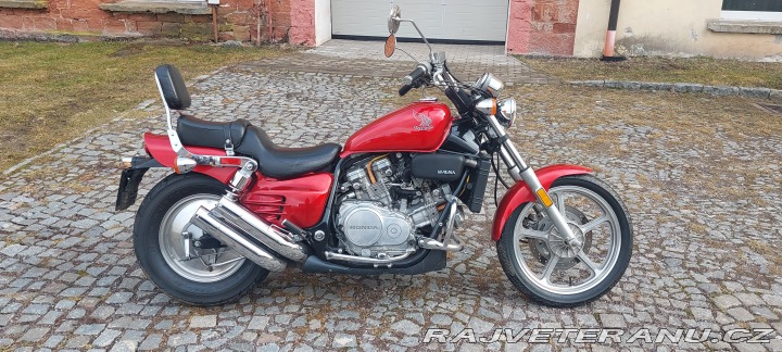 Honda VF 700C Supermagna 1987