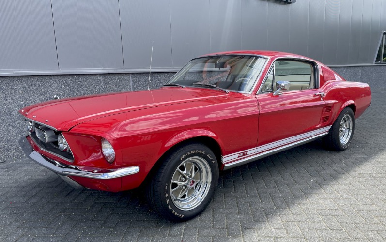 Ford Mustang Fastback GT390