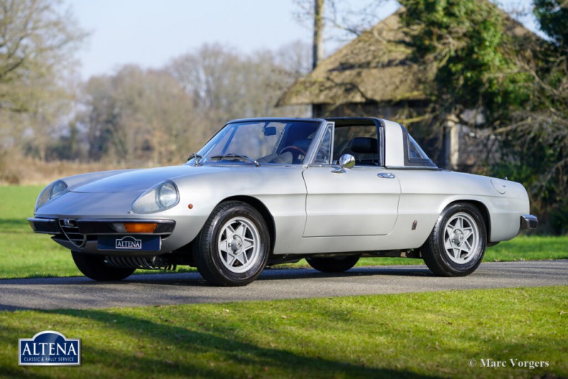 Alfa Romeo 2000 Spider “Targa”