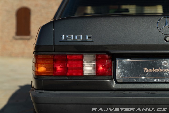 Mercedes-Benz 190 E 1988