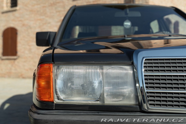 Mercedes-Benz 190 E 1988