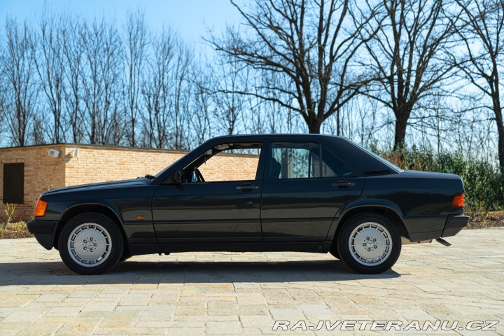 Mercedes-Benz 190 E 1988