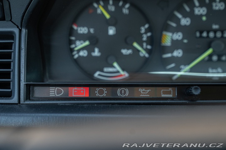 Mercedes-Benz 190 E 1988