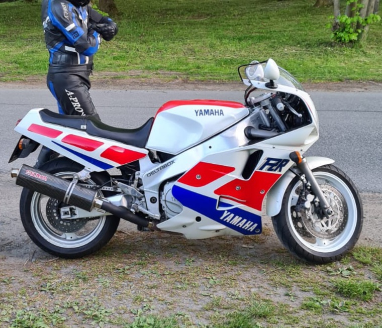 Yamaha Ostatní modely FZR 1000 EXUP