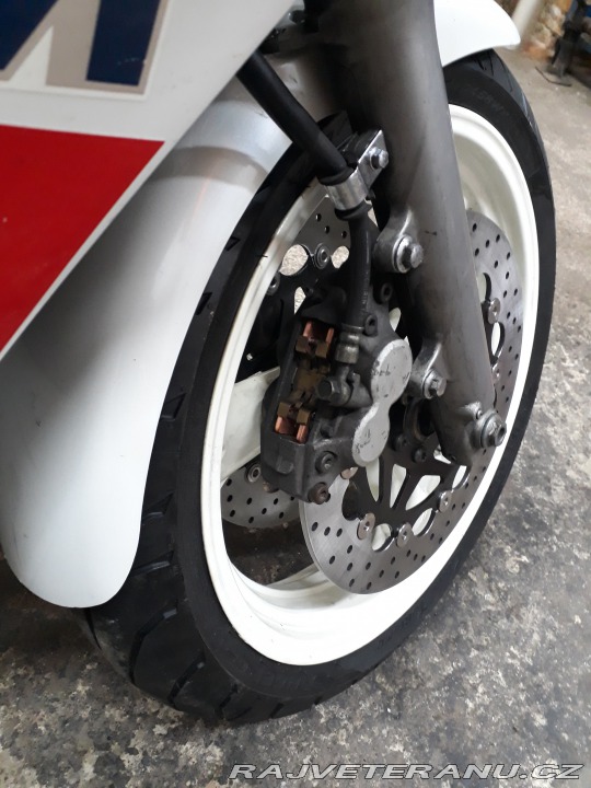 Yamaha Ostatní modely FZR 1000 EXUP 1989