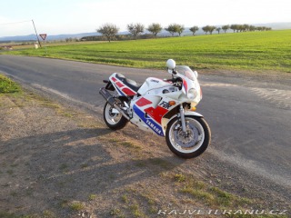 Yamaha Ostatní modely FZR 1000 EXUP 1989