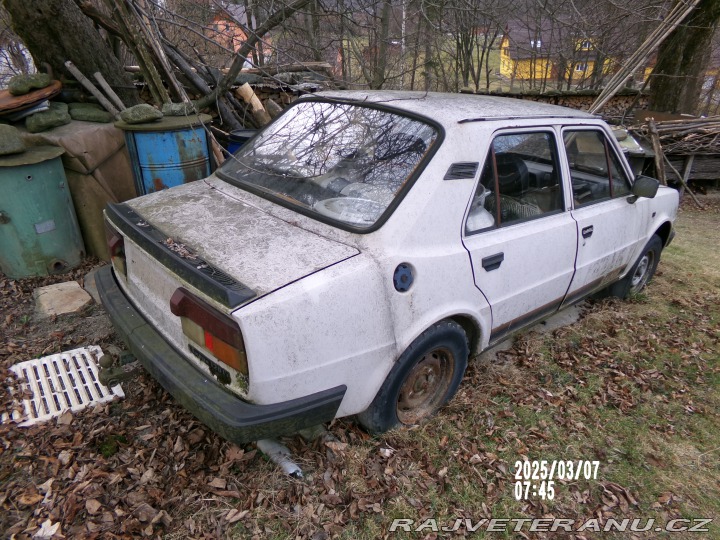 Škoda 120 1800