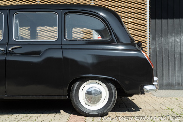 Austin Ostatní modely FX4 LONDON TAXI 1961