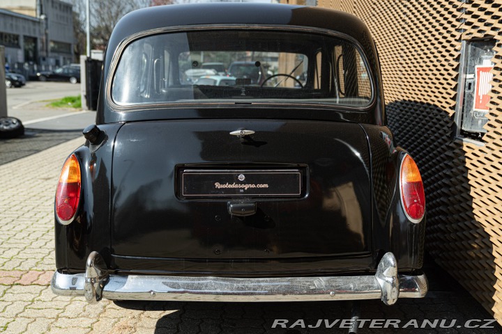 Austin Ostatní modely FX4 LONDON TAXI 1961