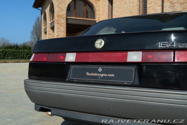 Alfa Romeo 164 TWIN SPARK 1990