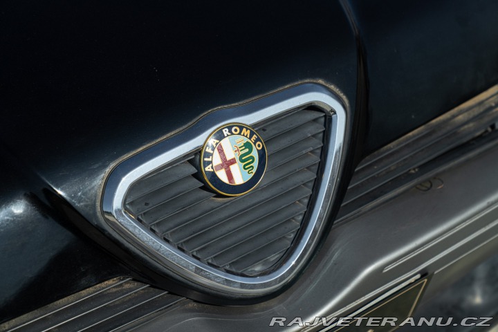 Alfa Romeo 164 TWIN SPARK 1990