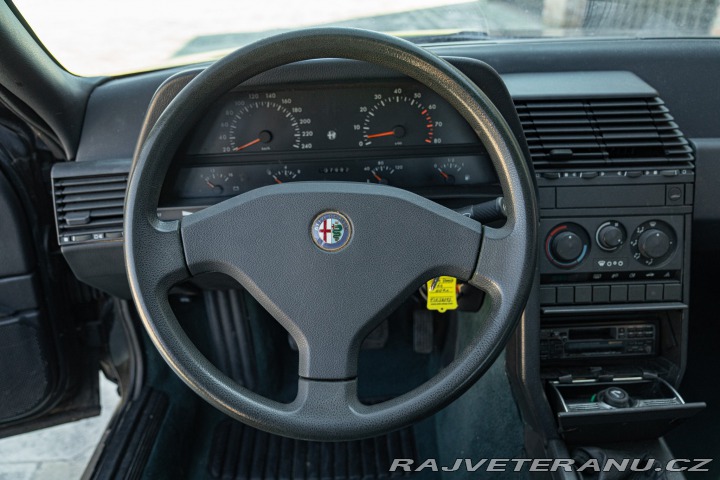 Alfa Romeo 164 TWIN SPARK 1990