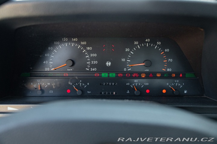 Alfa Romeo 164 TWIN SPARK 1990