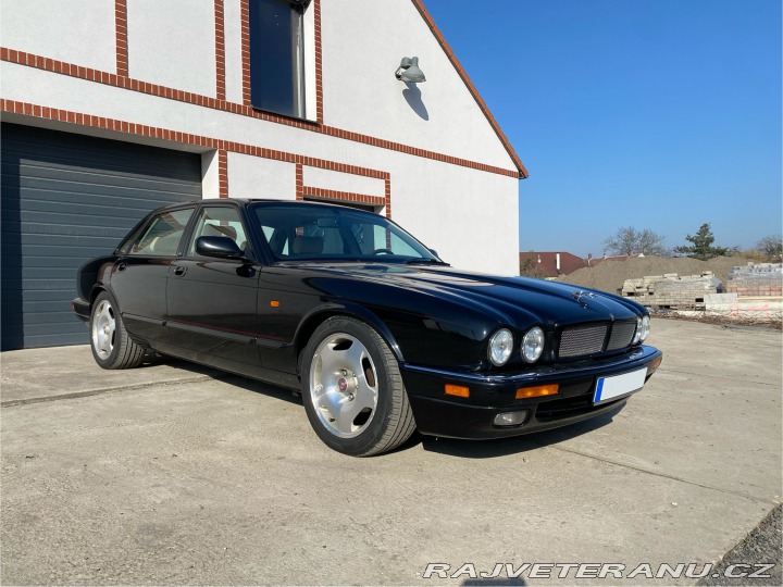 Jaguar XJR ***LHD Manual*** 1995