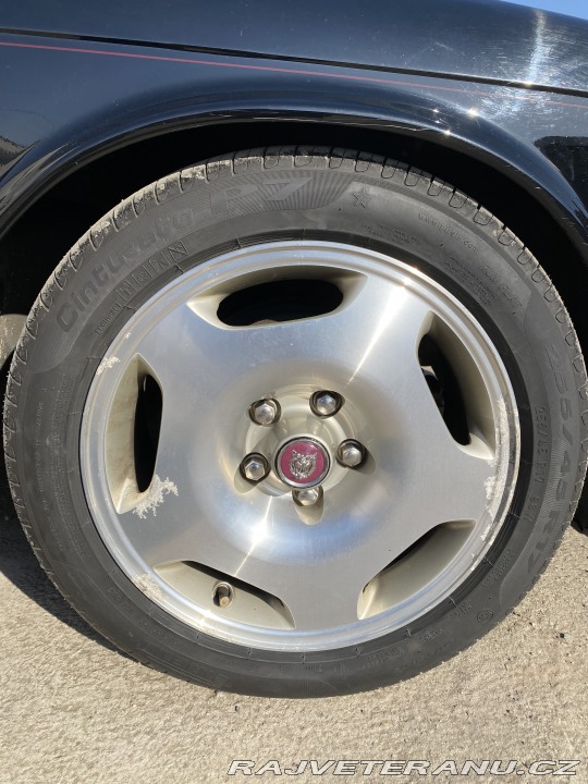 Jaguar XJR ***LHD Manual*** 1995