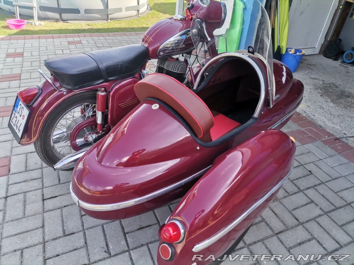 Jawa 350 360 panelka a side 1973